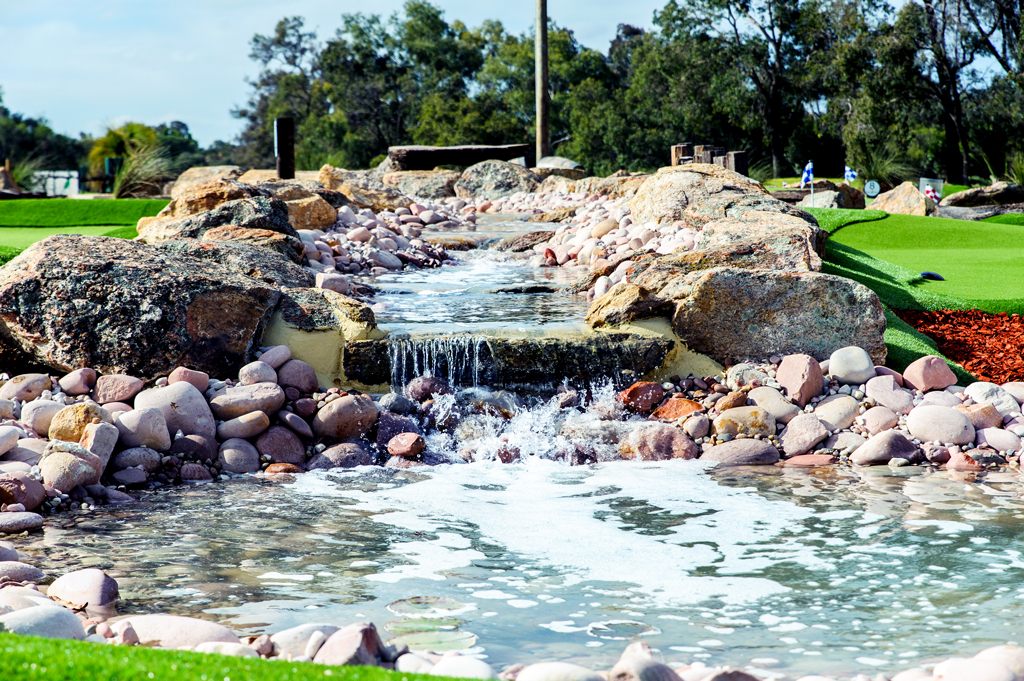 CORPORATE EVENTS Vines Mini Golf